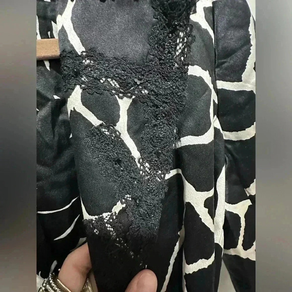 Vintage Alberto Makali Animal Print 100% silk blazer made in USA size 4 - Picture 2 of 7